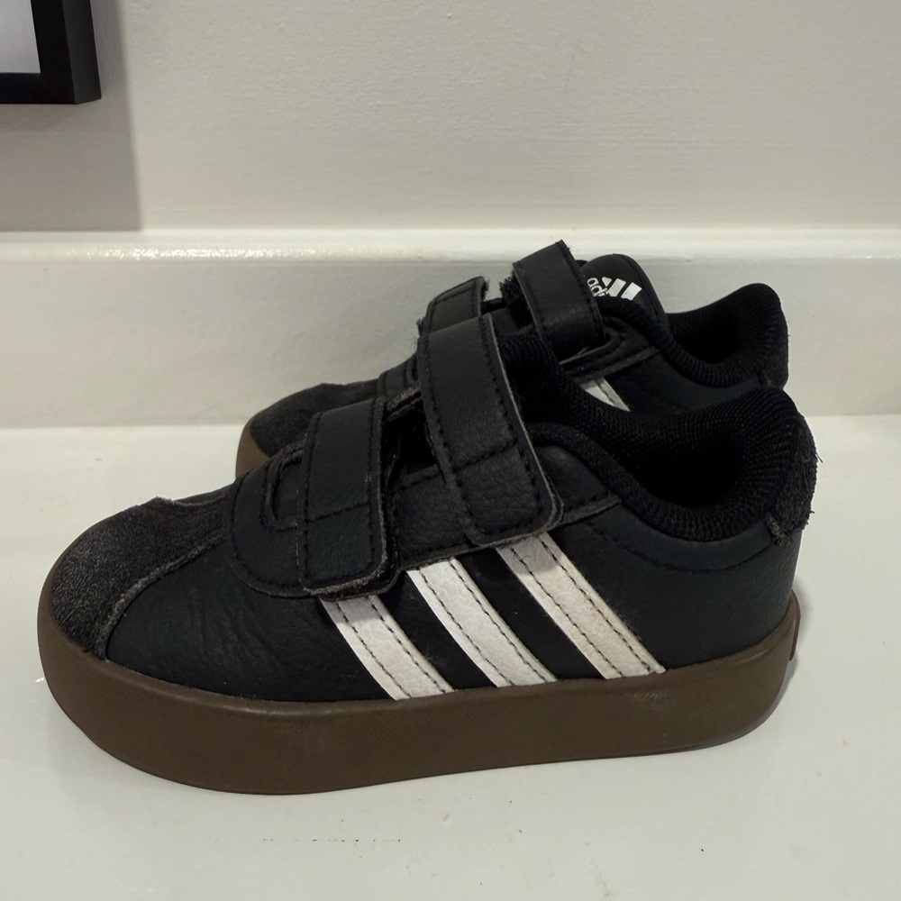 adidas Kids Black Sneakers with White Stripes Size 6